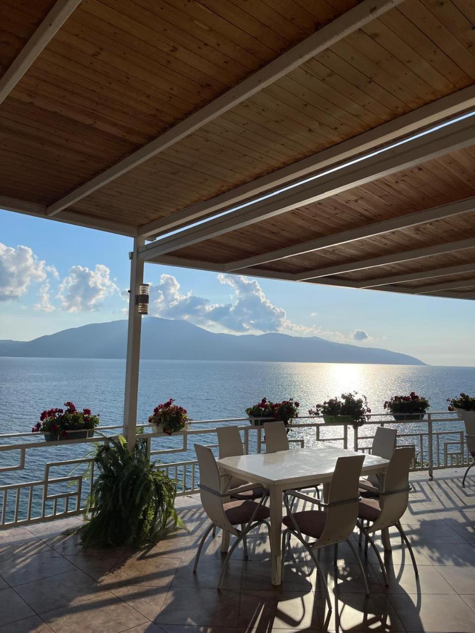 Envi Hotel Vlorë Exterior foto